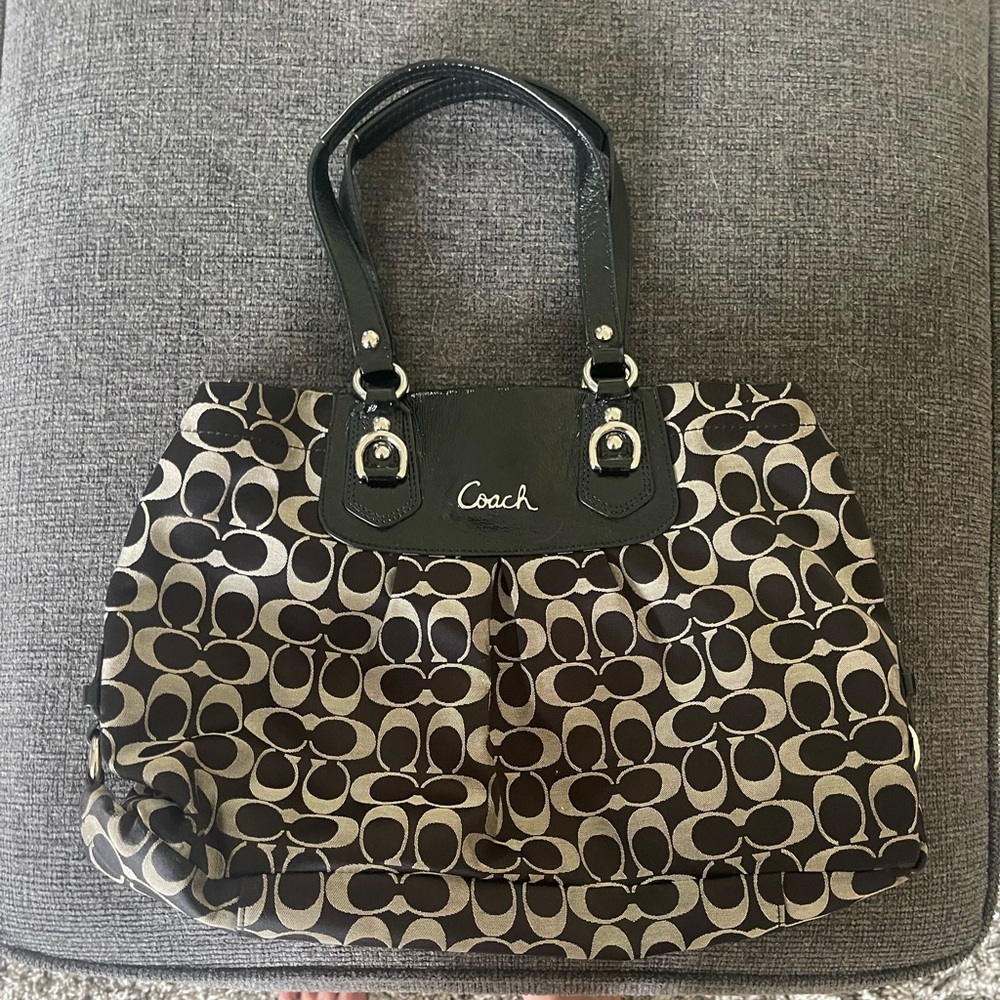 Coach Ashley Signature Black & Tan With Black Patent Leather Handle Carryall Bag